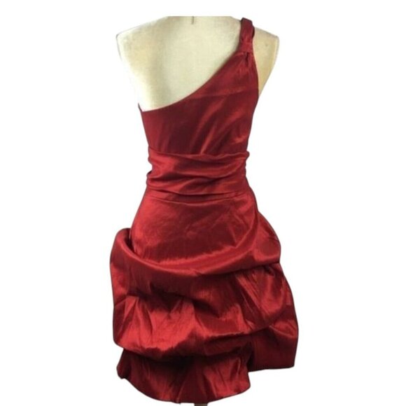 Masquerade Red Short Prom Or Formal dress Size 20 One Shoulder Flower Pleated - Picture 2 of 8